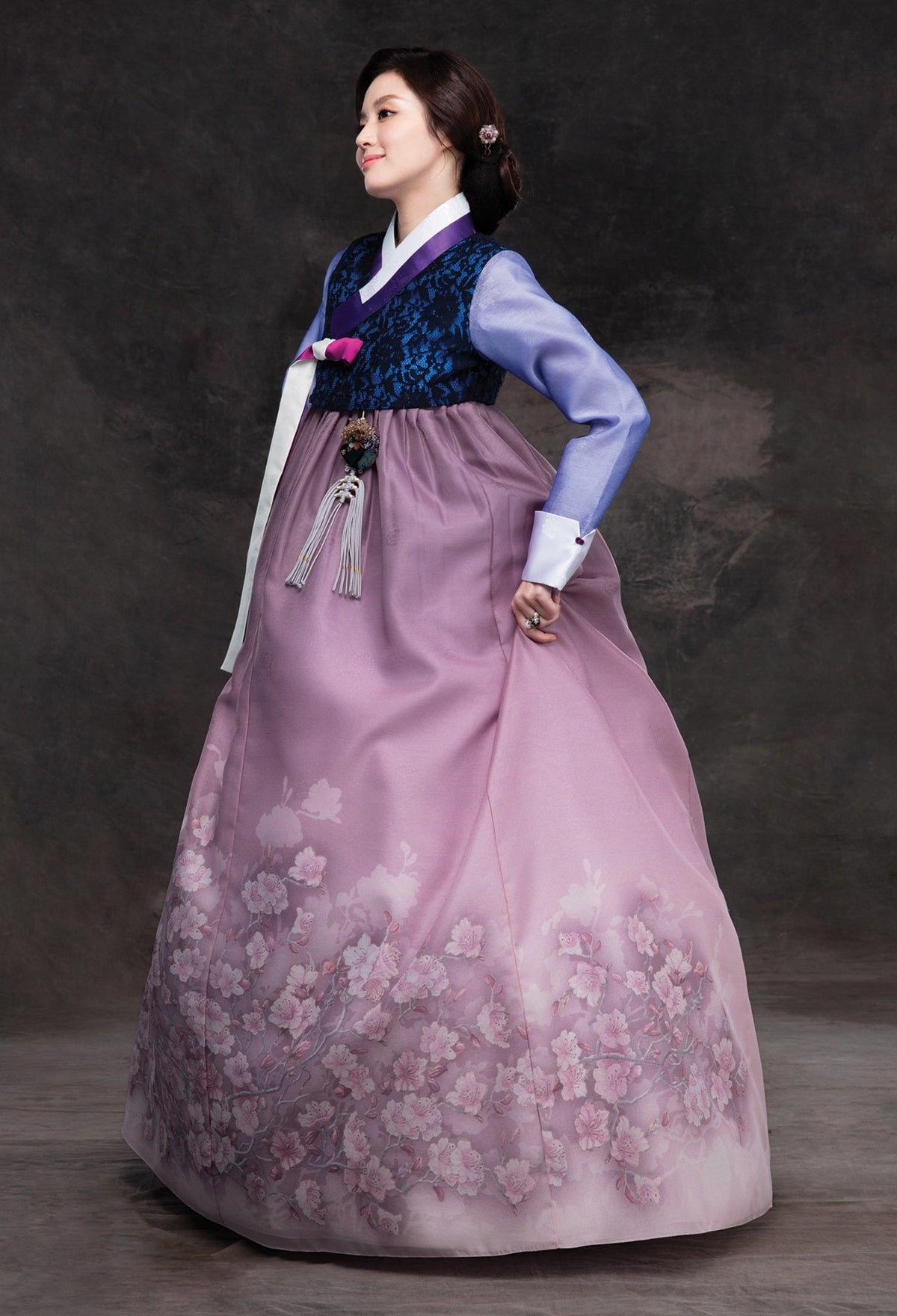 item with blue color