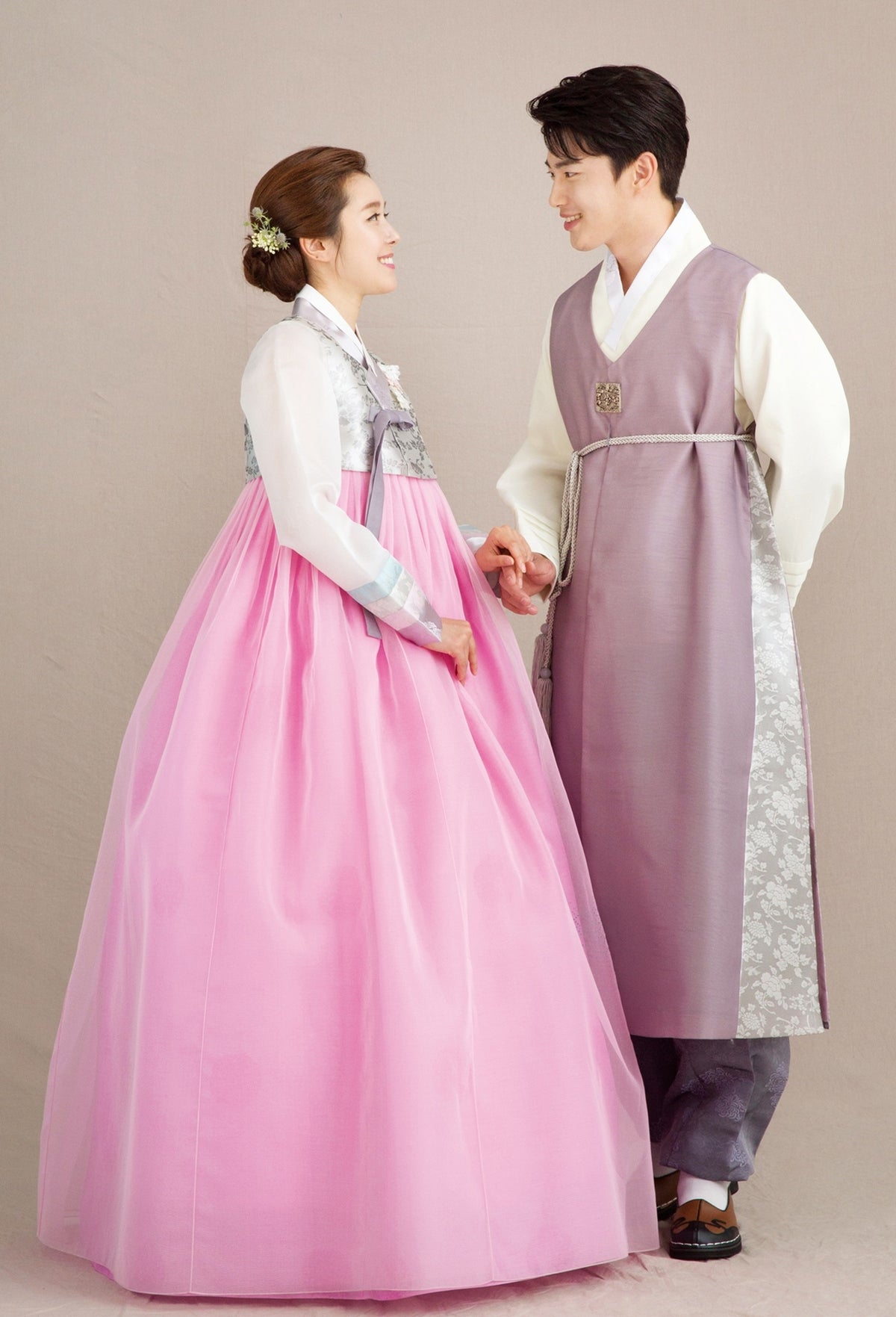 couple hanbok for wedding