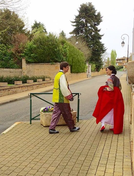 wedding hanbok in france